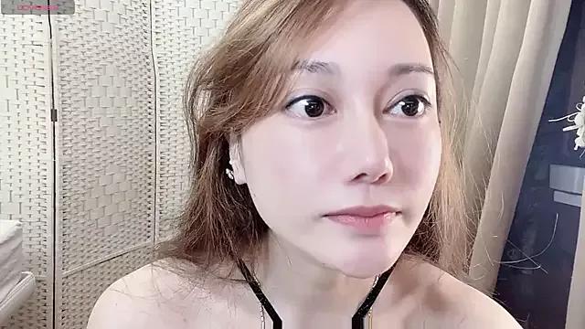 Yuna0702520 webcams show profile image 