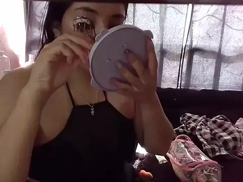 Yuna1103 webcams show profile image 