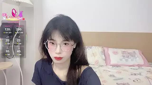 yunbaobaby from StripChat is Freechat