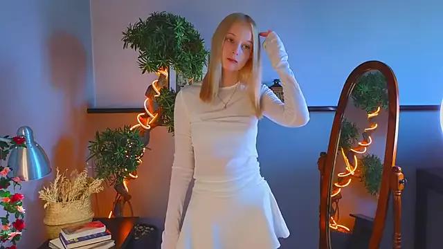 YungLyssy webcams show profile image 