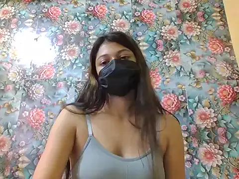 Photos of Zaara_00 from StripChat is Freechat