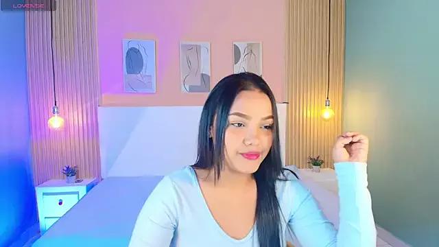 ZairaStar2 webcams show profile image 
