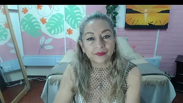 ZAMANTHA from StripChat