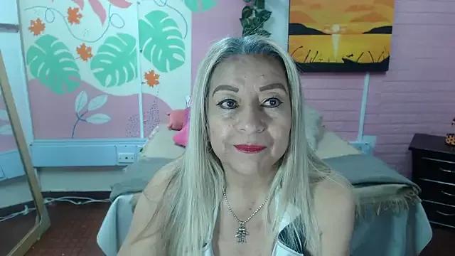 ZAMANTHA from StripChat