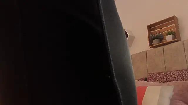 Zara_dulce from StripChat