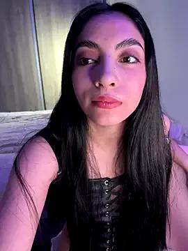 ZaraaFox from StripChat