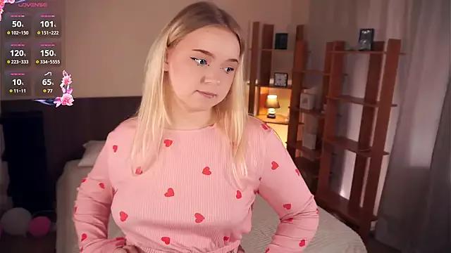 ZaraCreedon from StripChat