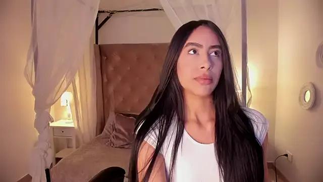 zarah_Paige from StripChat
