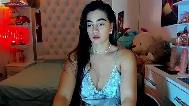 ZarahEvans from StripChat
