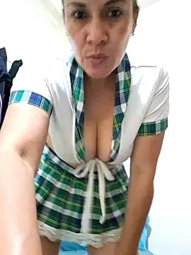 Zaralu_ from StripChat