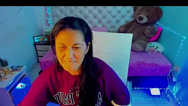 ZARAY_1118 from StripChat