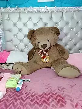 ZARAY_1118 from StripChat is Freechat