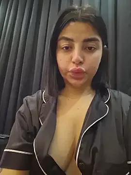 Zarayuce from StripChat is Freechat