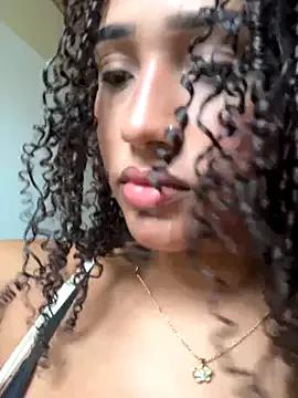 Zarinha22 webcams show profile image 