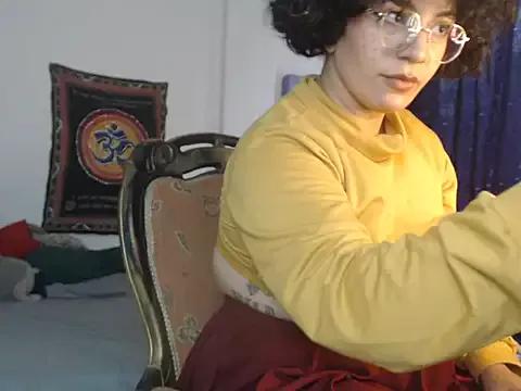 ZefyBloom on StripChat