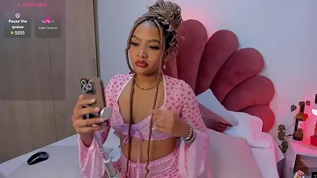 ZENDAMILLER webcams show profile image 