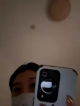 Zhanglu12516 webcams show profile image 