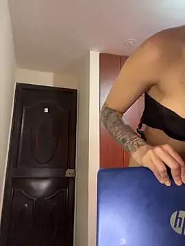 zoeejones from StripChat is Freechat