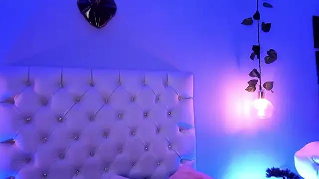 ZoeHarris from StripChat is Freechat