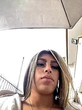 Photos of ZoeMillerPink_ from StripChat is Freechat