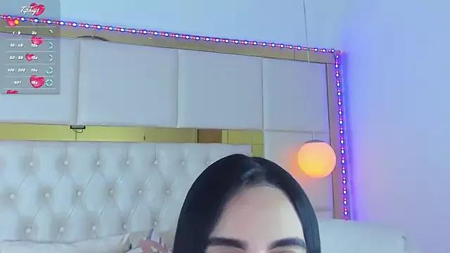 ZoeSavannah webcams show profile image 