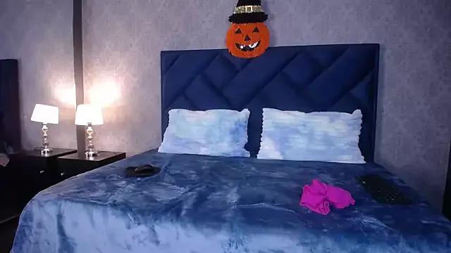 zoey_stonee from StripChat is Freechat