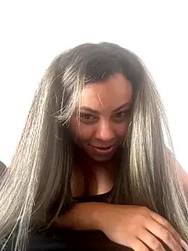 ZuquinhaSafadinha webcams show profile image 