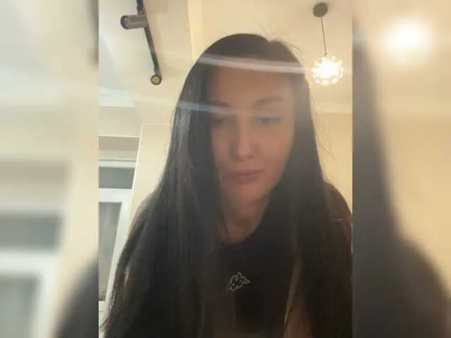 aika-light on BongaCams
