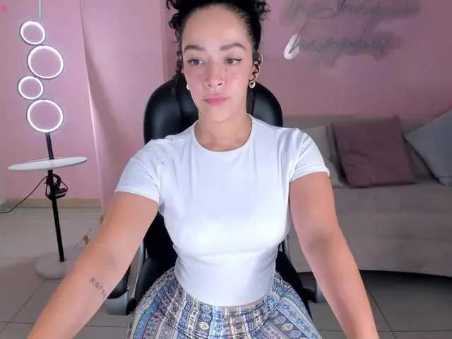 AlessaRomero's avatar