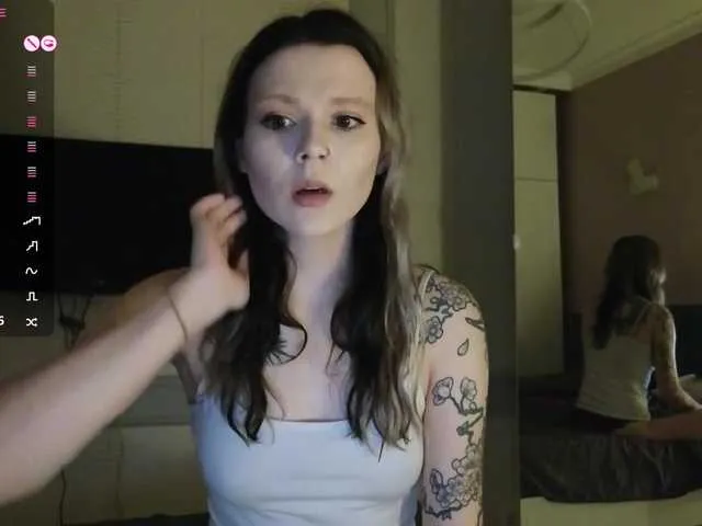 Alicee-teasee model from bc