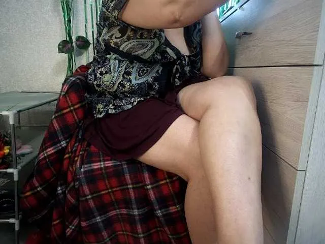 AlinaMistress model from bc