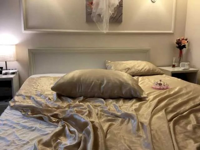 AllaMimms on BongaCams 