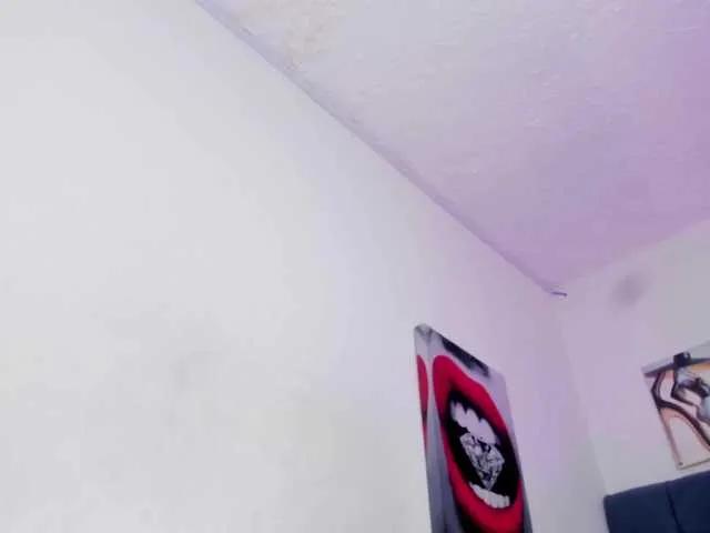 Allizon-star1 on BongaCams 