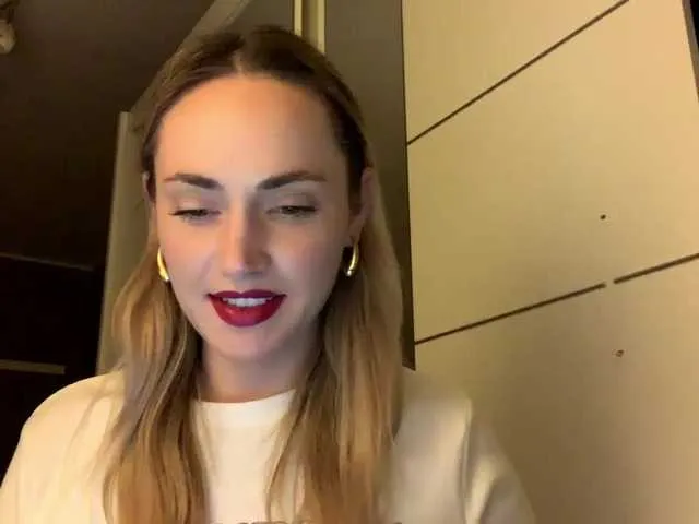 AmelieSweet's avatar