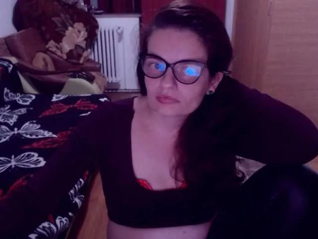 bellaro on BongaCams 