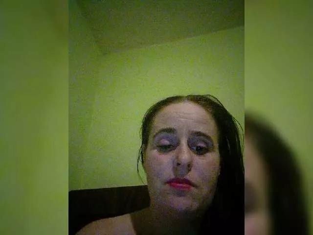 Brenda4pup on BongaCams