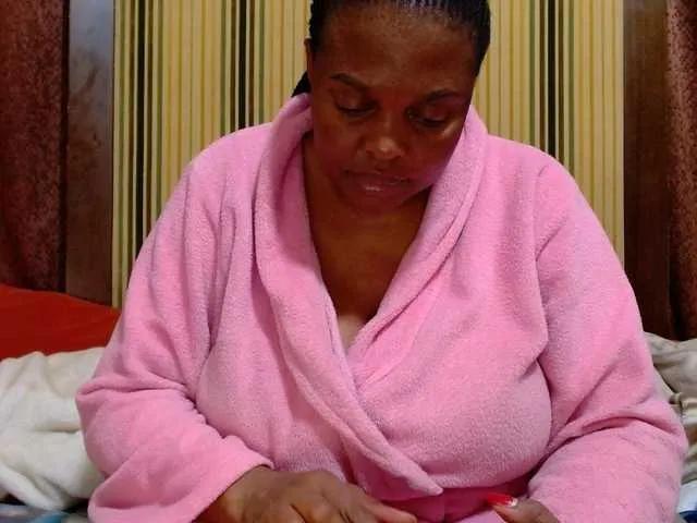 Busttyebony19 — Freechat on BongaCams