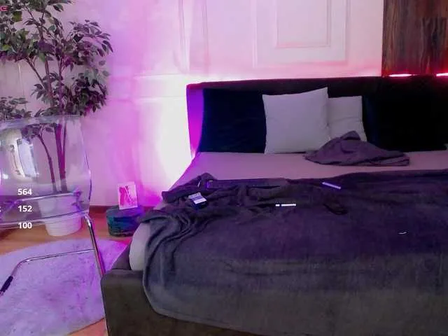 CreamyInk on BongaCams