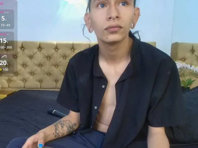 DarkLiightt model from bc