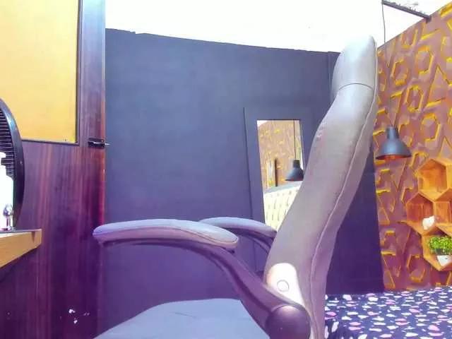 Deyymadisson on BongaCams 