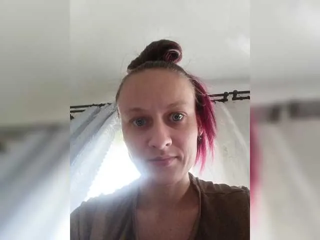 EileenKimberly on BongaCams