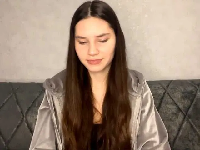 ElinOroz on BongaCams