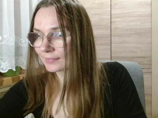 Ellyxcute on BongaCams 