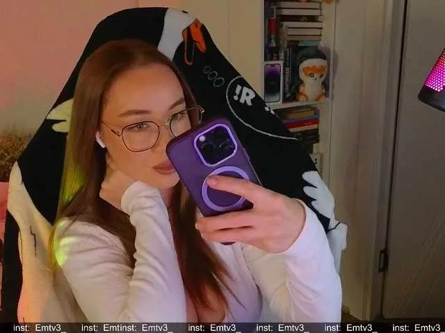 Emili1- on BongaCams