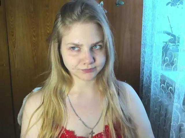 Emma-Frizea on BongaCams