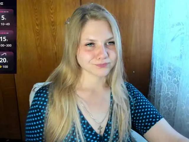 Emma-Frizea on BongaCams