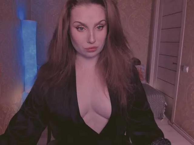 Esmeerrr on BongaCams 
