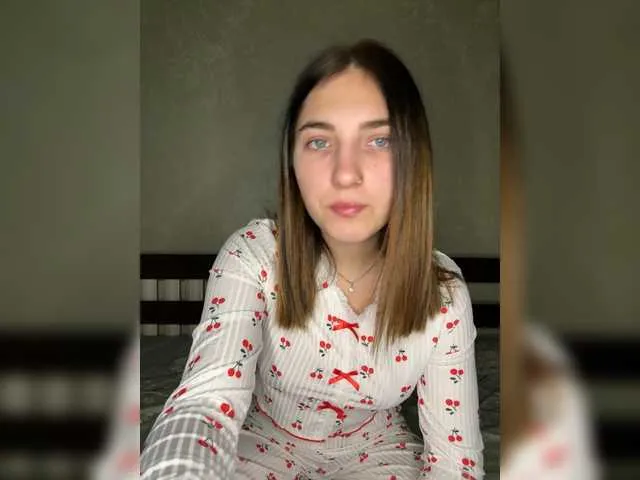 Foxxx-1 on BongaCams