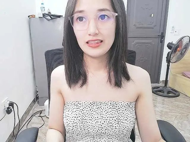 Hana099 on BongaCams 