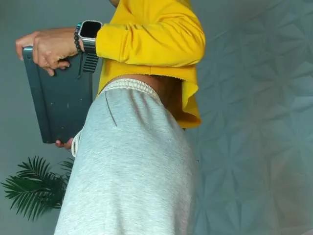 Hellen-Sky on BongaCams 